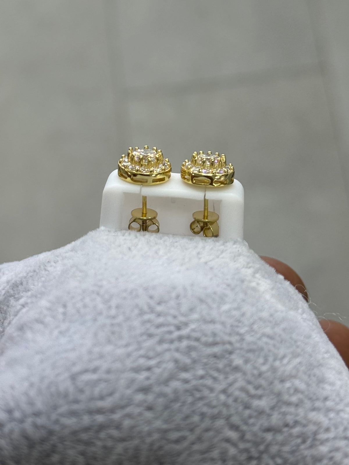 Gold Cluster Earrings(Medium)